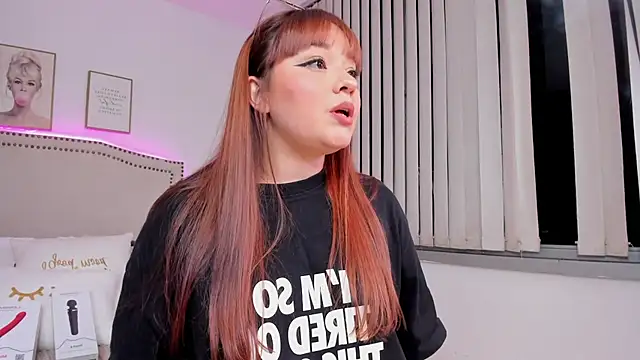 Snapshot of Valentina_Se chatting on 02-27-25, 04:09 Valentina Se online show from 02-27-25, 04:09