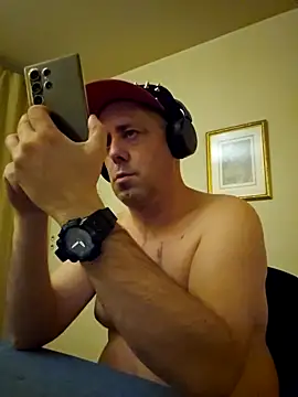 Snapshot of HeteroHotGuy1 chatting on 11-03-25, 07:59 HeteroHotGuy1 online show from 11-03-25, 07:59