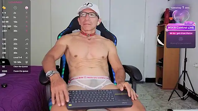 KALE 19 online show from 06-17-26, 02:36