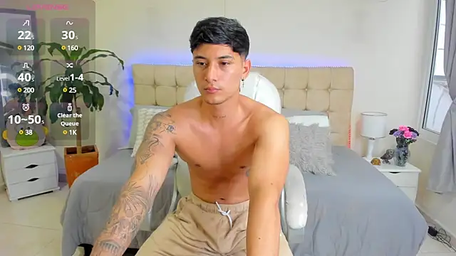 Snapshot of Damian23__ chatting on 02-28-25, 03:37 Damian23 online show from 02-28-25, 03:37