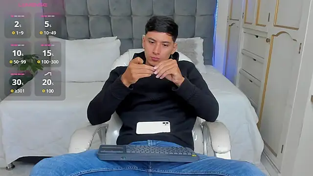 Snapshot of Damian23__ chatting on 03-11-25, 01:34 Damian23 online show from 03-11-25, 01:34
