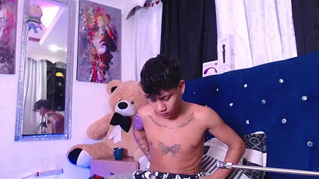 Sexys Boys Hot1 online show from 10-23-25, 01:27