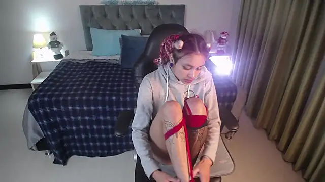 Kat cute  online show from 12-24-24, 03:38