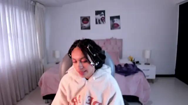 Kat cute  online show from 01-25-25, 03:30