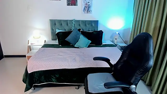 Kat cute  online show from 03-07-25, 08:56