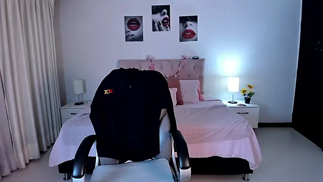 Kat cute  online show from 03-18-25, 06:57