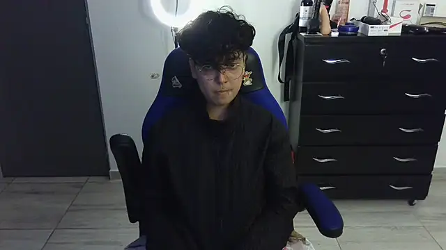 thomascooper7 online show from 02-09-25, 01:33