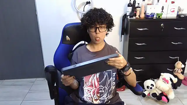 thomascooper7 online show from 09-10-25, 07:36