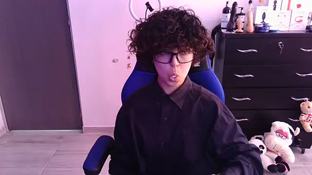 thomascooper7 online show from 11-01-25, 05:26