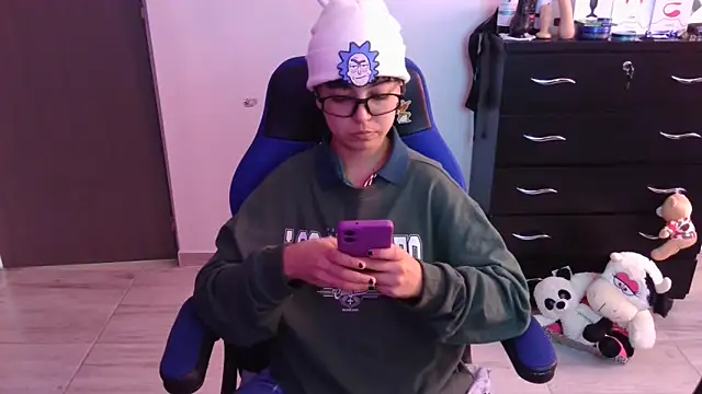 thomascooper7 online show from 11-21-25, 07:12