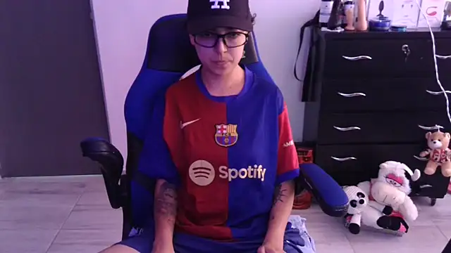 thomascooper7 online show from 11-25-25, 05:46