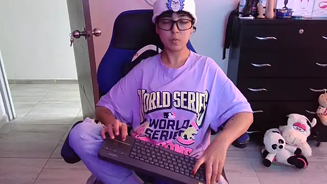 thomascooper7 online show from 12-20-25, 06:59