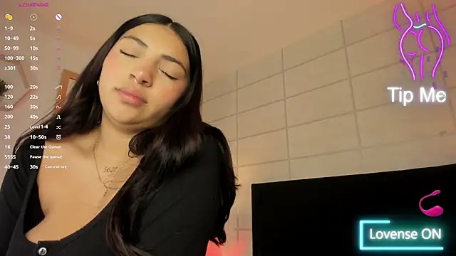 Christine Laam online show from 10-08-25, 12:03