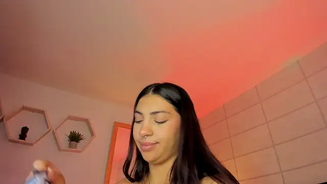 Christine Laam online show from 11-04-25, 12:04