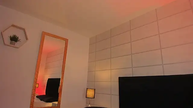 Christine Laam online show from 02-02-26, 12:15