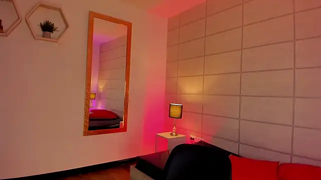 Christine Laam online show from 03-09-26, 12:09