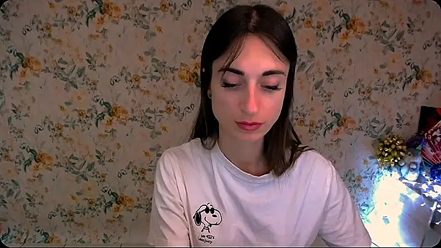 Snapshot of Asia_N_ chatting on 12-18-24, 11:13 Asia N online show from 12-18-24, 11:13