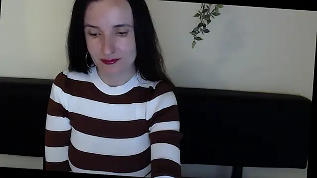 LaimaV  online show from 05-04-26, 10:39