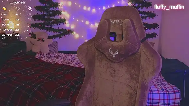 Fluffy muffin  online show from 12-13-24, 07:10