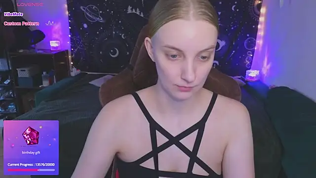 Fluffy muffin  online show from 01-17-26, 08:41