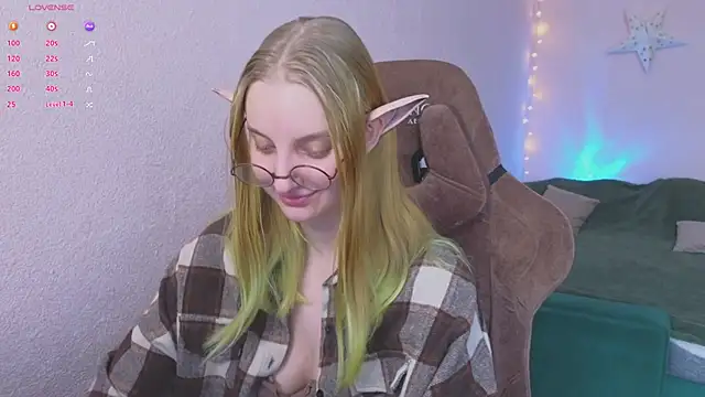 Fluffy muffin  online show from 02-11-26, 09:47