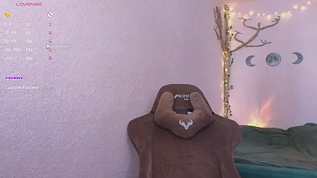 Fluffy muffin  online show from 05-06-26, 09:47
