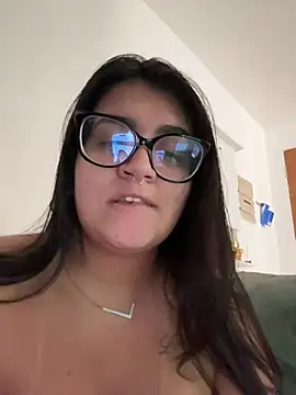 Snapshot of isa_ofc2024 chatting on 12-15-24, 11:12 isa ofc2024 online show from 12-15-24, 11:12