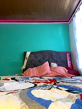 Snapshot of ALANAH_KITTY chatting on 10-14-25, 08:20 ALANAH KITTY online show from 10-14-25, 08:20