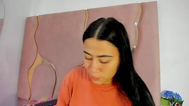 Sofia-candyht online show from 05-13-26, 08:38