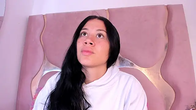 Sofia-candyht online show from 06-10-26, 08:41