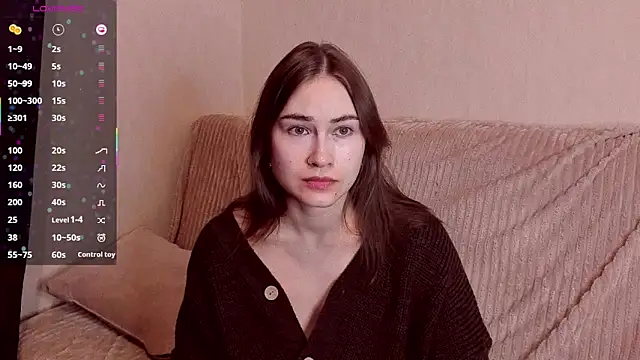 Snapshot of sleeeep_y chatting on 10-06-25, 09:23 sleeeep y online show from 10-06-25, 09:23