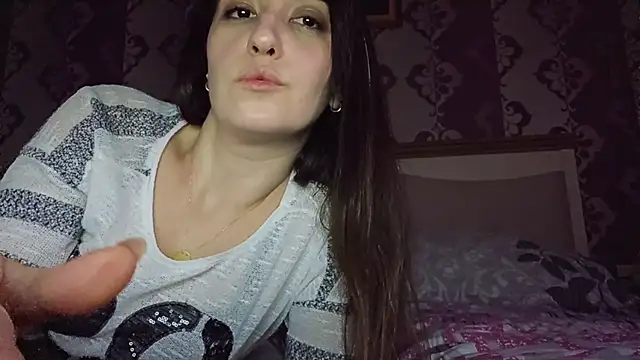 AlejandraDelaney online show from 12-24-24, 01:28