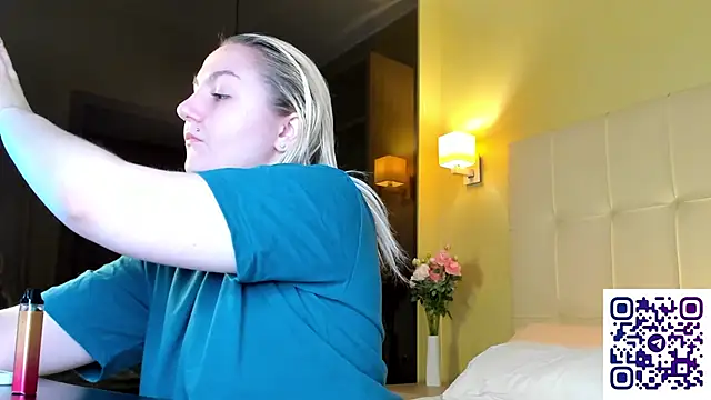 Debbie Taylor online show from 10-10-25, 04:50