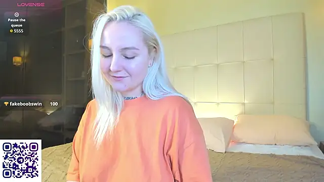 Snapshot of Debbie_Taylor chatting on 03-09-26, 05:06 Debbie Taylor online show from 03-09-26, 05:06