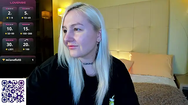 Snapshot of Debbie_Taylor chatting on 03-21-26, 05:38 Debbie Taylor online show from 03-21-26, 05:38