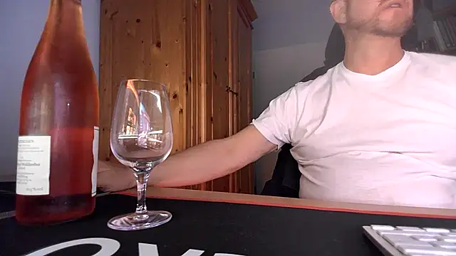 Tom PP cgn online show from 10-28-25, 10:23