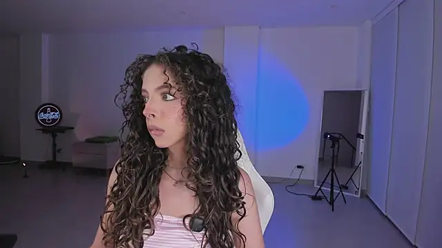 Sapphire Venuss online show from 06-20-26, 01:09