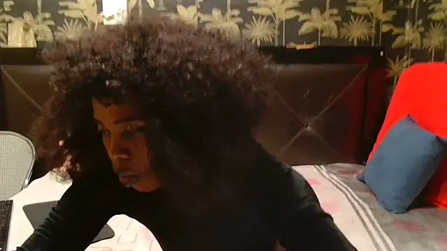 SweetHotLipsX39 online show from 02-19-25, 08:41