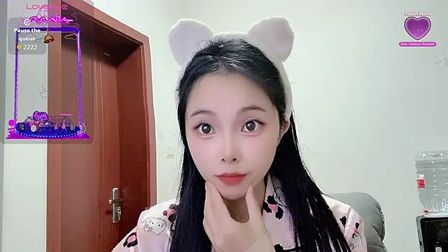 QQ88-99 online show from 09-22-25, 12:34