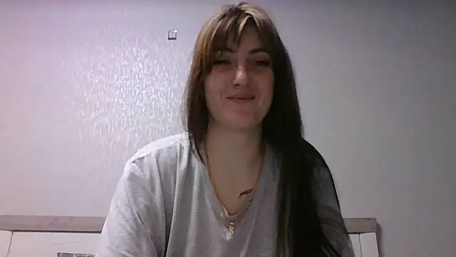 Snapshot of Moniic_Moon chatting on 12-31-24, 04:35 Moniic Moon online show from 12-31-24, 04:35