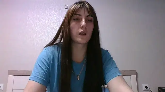 Snapshot of Moniic_Moon chatting on 01-07-25, 05:09 Moniic Moon online show from 01-07-25, 05:09