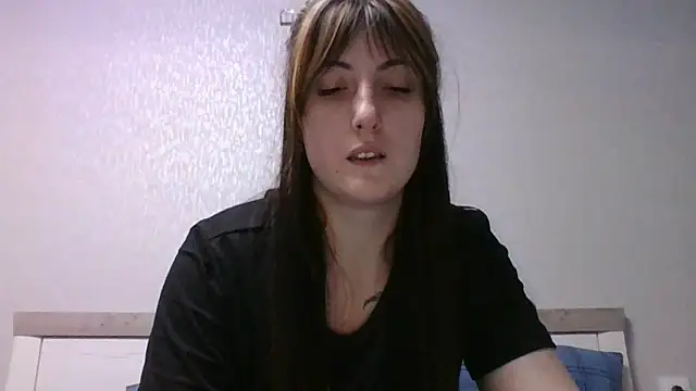 Snapshot of Moniic_Moon chatting on 01-12-25, 03:57 Moniic Moon online show from 01-12-25, 03:57