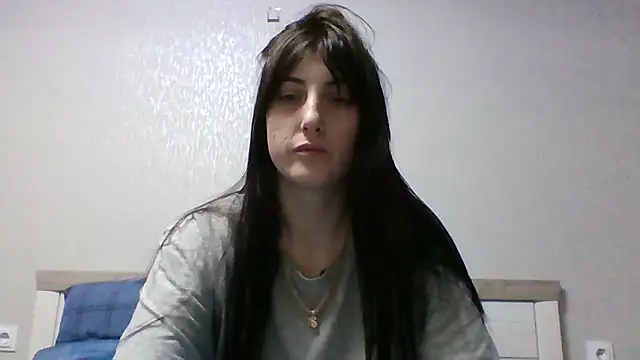 Snapshot of Moniic_Moon chatting on 02-23-25, 03:40 Moniic Moon online show from 02-23-25, 03:40