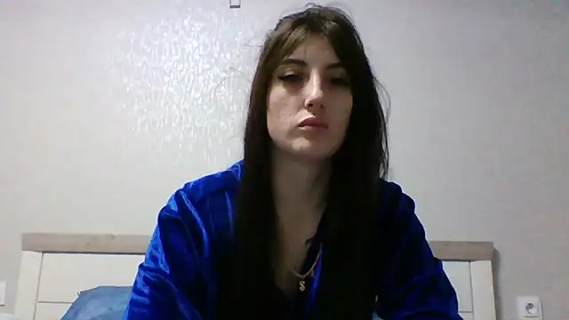 Snapshot of Moniic_Moon chatting on 03-20-25, 04:09 Moniic Moon online show from 03-20-25, 04:09