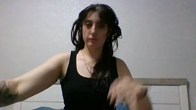 Snapshot of Moniic_Moon chatting on 09-17-25, 03:14 Moniic Moon online show from 09-17-25, 03:14