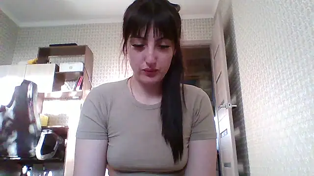 Snapshot of Moniic_Moon chatting on 09-21-25, 03:02 Moniic Moon online show from 09-21-25, 03:02