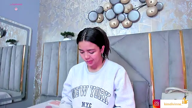 KimDevinne online show from 10-04-25, 03:26