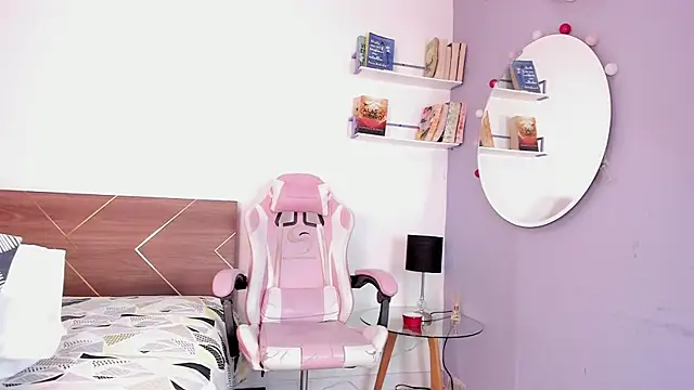 Snapshot of amber_maxwell chatting on 01-11-25, 11:46 amber maxwell online show from 01-11-25, 11:46