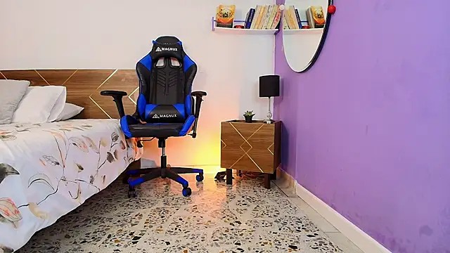 Snapshot of amber_maxwell chatting on 03-15-25, 11:50 amber maxwell online show from 03-15-25, 11:50