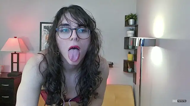 Snapshot of transbate chatting on 01-14-25, 06:17 transbate online show from 01-14-25, 06:17